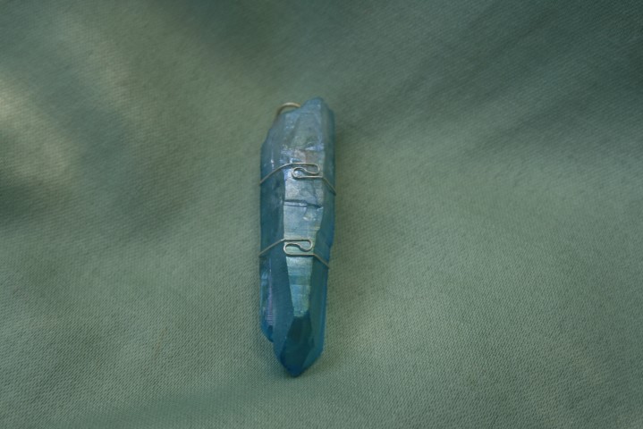Aqua Aura Pendant calming and relaxing, enhanced communication, psychic protection, connection with spiritual realms 4369